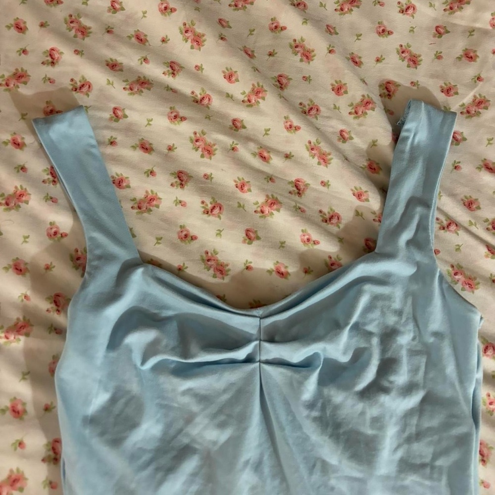 Light Blue Ruched Tank Top - Picture 4 of 4